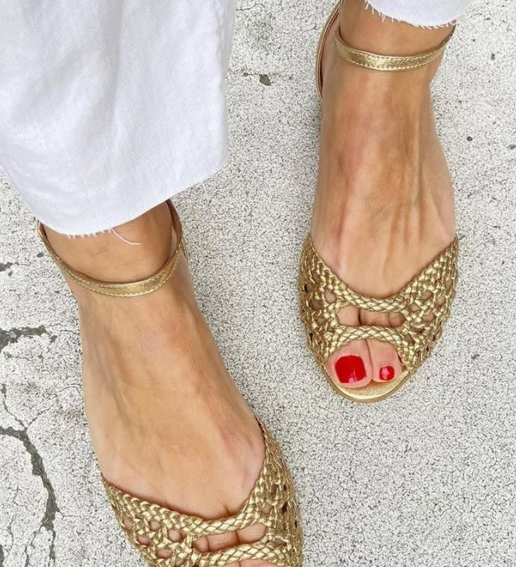 Isadora | Goldene Geflochtene Sandalen