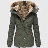Zeitlose Wärme in einer stilvollen Winterjacke