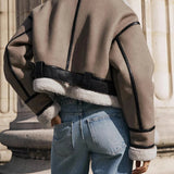 Elegante moderne Ledermantel für Damen für einen schicken und stilvollen Look