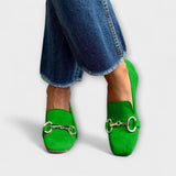Theodora - Grüne Slipper mit Spange