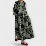 Violet - Schwarz-weisses Kleid mit botanischem Muster