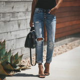 Trendige und stilvolle zerrissene Jeans für einen modernen Look Damen