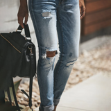 Trendige und stilvolle zerrissene Jeans für einen modernen Look Damen